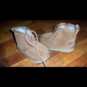 Toddler Ugg’s 5c.